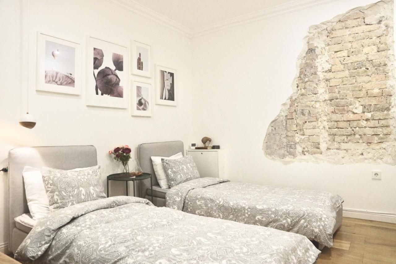 Апартаменты Tomy Old Town Apartments Вильнюс