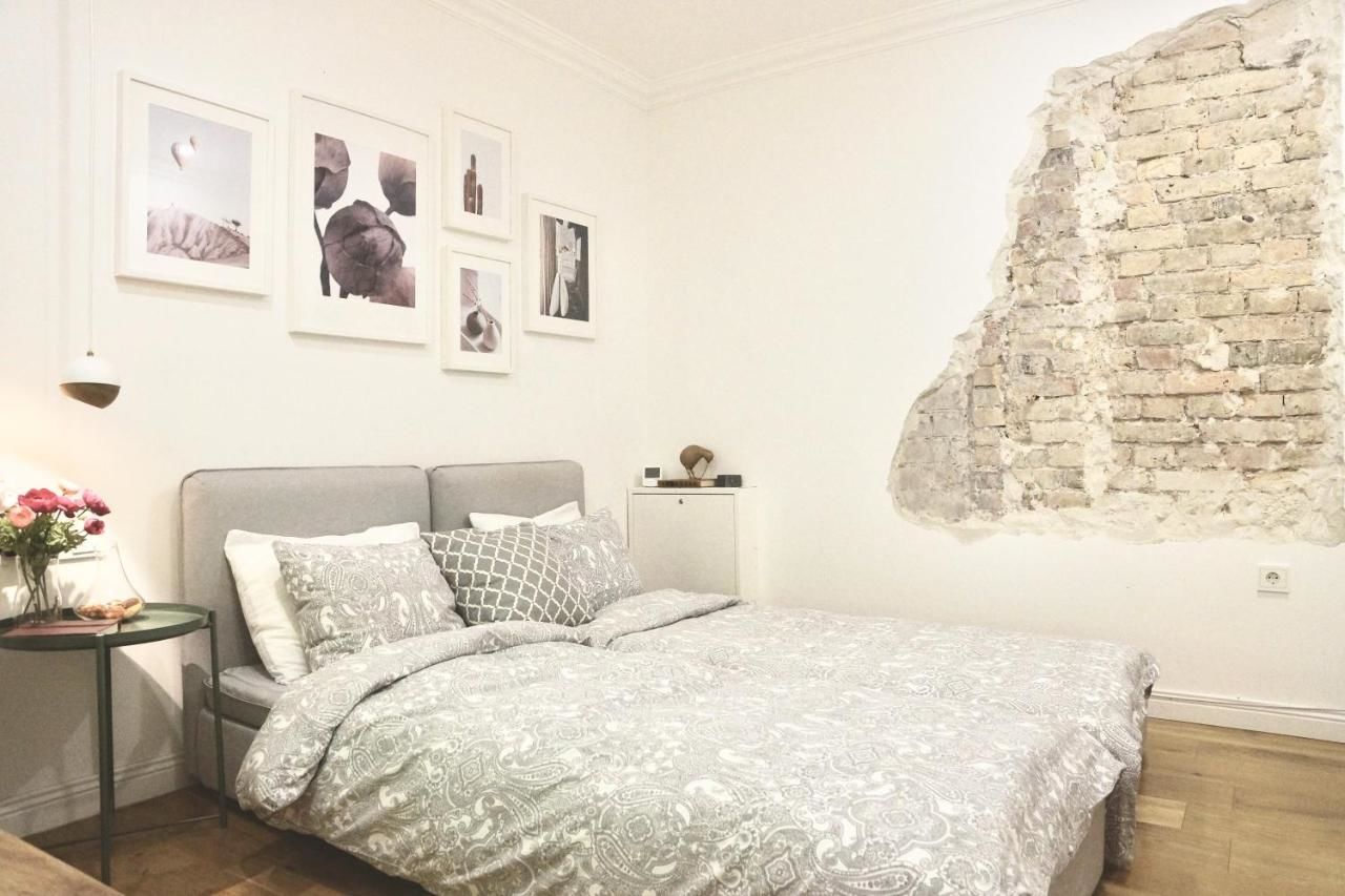 Апартаменты Tomy Old Town Apartments Вильнюс